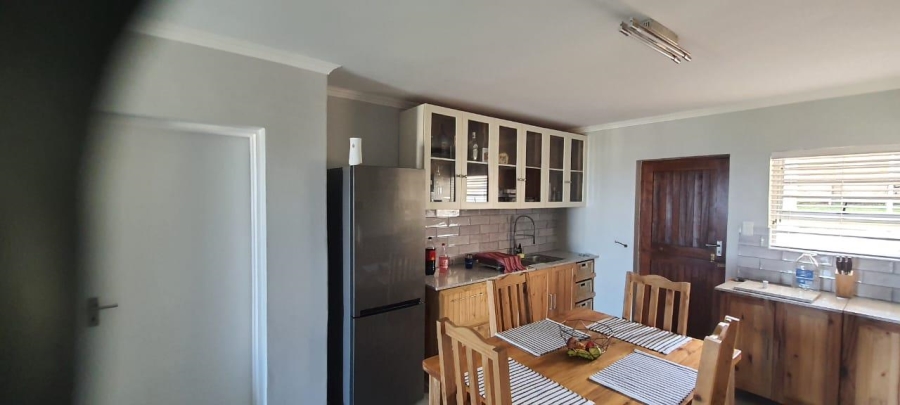 To Let 2 Bedroom Property for Rent in Wavecrest Eastern Cape